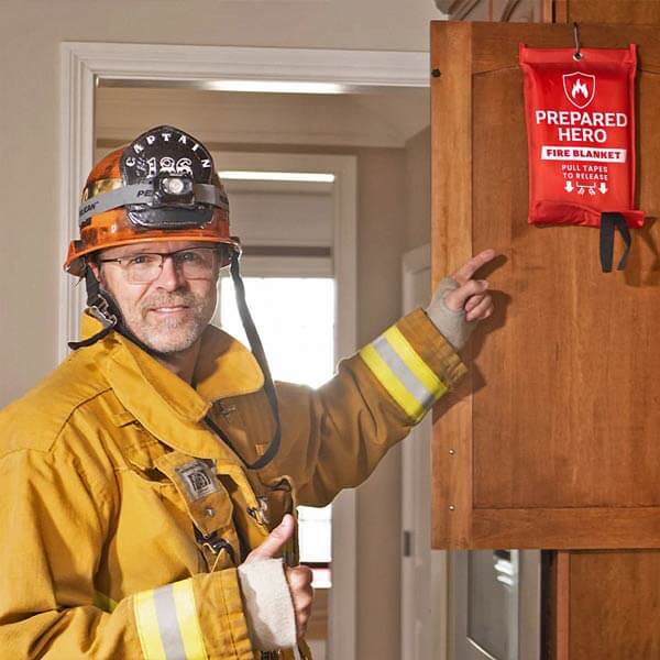 🔥Rapidly Extinguish Small Fires, No Mess - Introducing Our Easy-to-Use Fire Blanket!