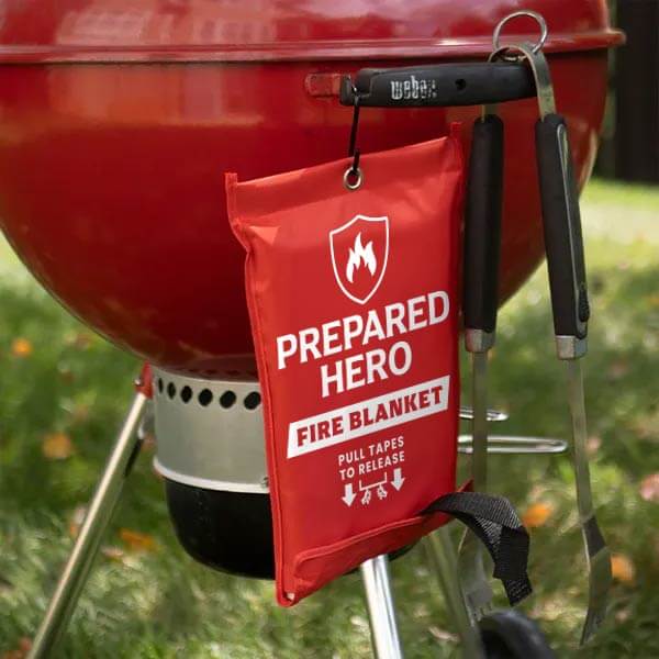 🔥Rapidly Extinguish Small Fires, No Mess - Introducing Our Easy-to-Use Fire Blanket!